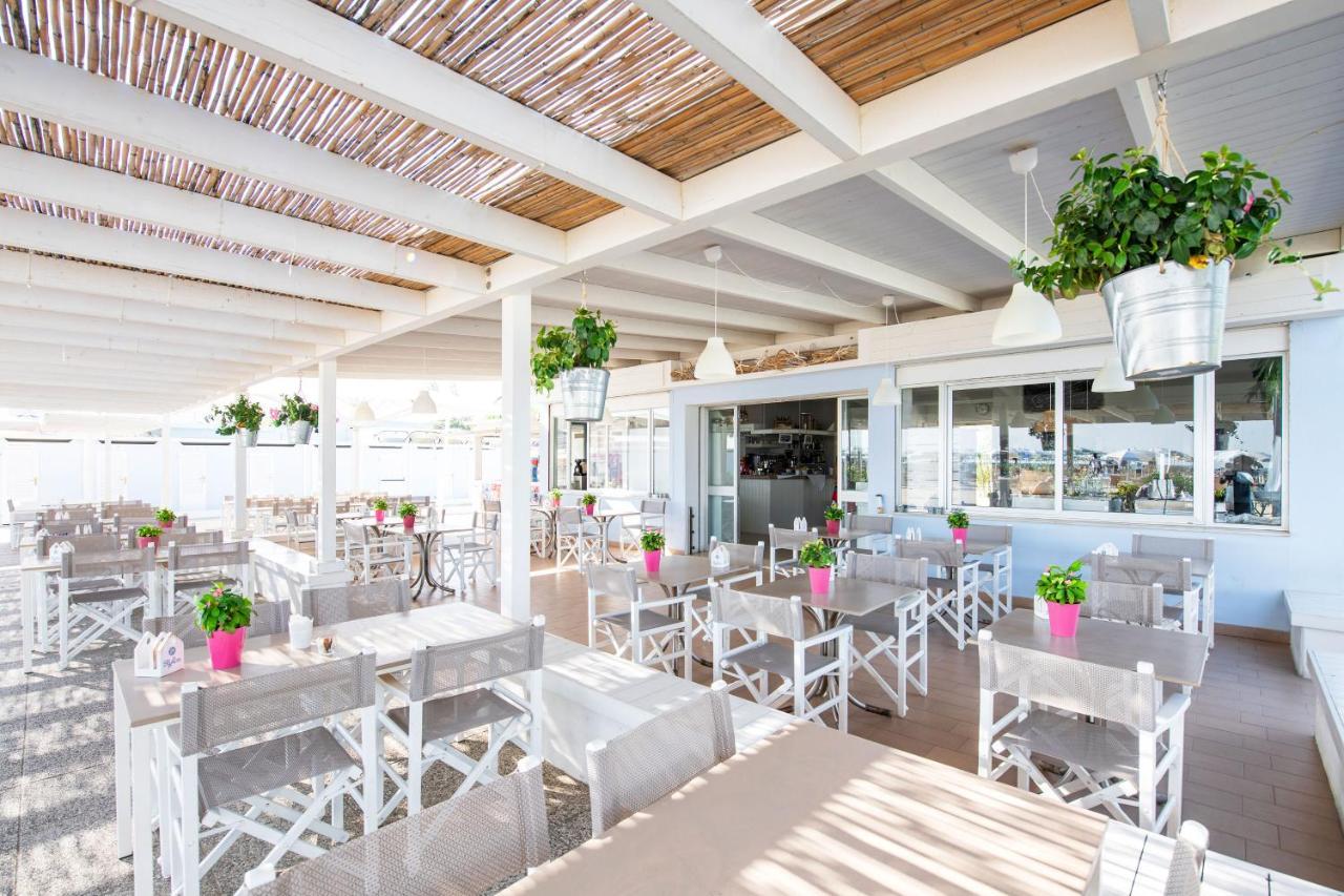 Hotel Atlantica Cesenatico Esterno foto