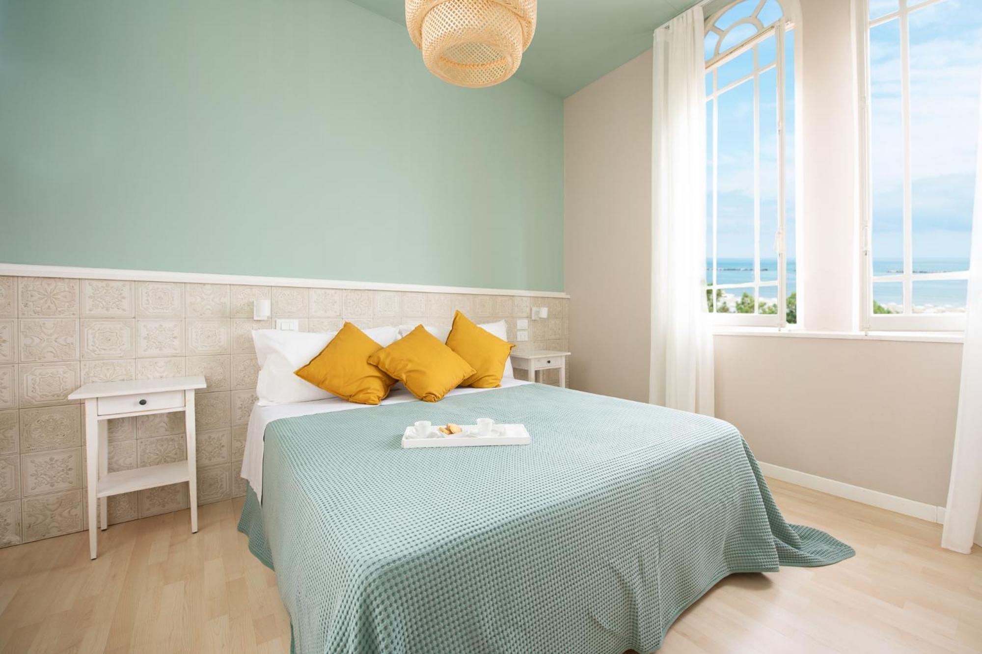 Hotel Atlantica Cesenatico Esterno foto